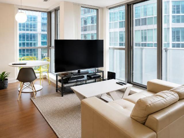 For Lease 375 King Street Unit# 504, Toronto, Ontario