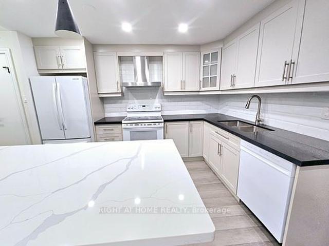 For Lease 3700 Kaneff Crescent Unit# SPH8, Mississauga, Ontario