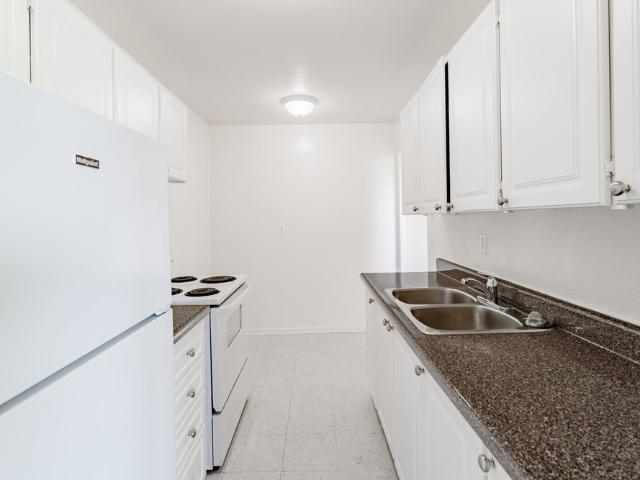 For Lease 3700 Lawrence Avenue Unit# 409, Toronto, Ontario