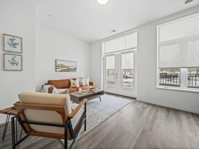 For Lease 373 Hill Street Unit# 402, London East, Ontario