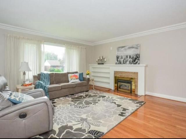 For Lease 37 Mckenzie Avenue Unit# Main, Kitchener, Ontario