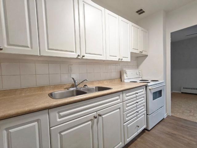 For Lease 37 Peel Street Unit# 301, Barrie, Ontario