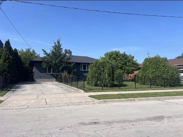 For Lease 384 Ashbury Road, Oakville, Ontario