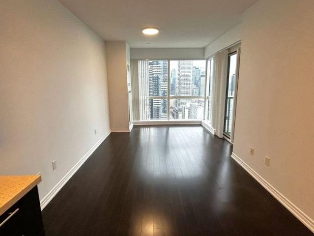 For Lease 386 Yonge Street Unit# 3101, Toronto, Ontario