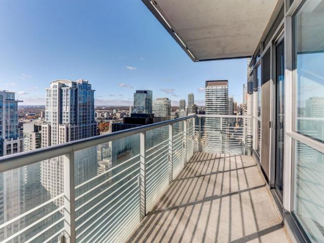 For Lease 386 Yonge Street Unit# 4315, Toronto, Ontario