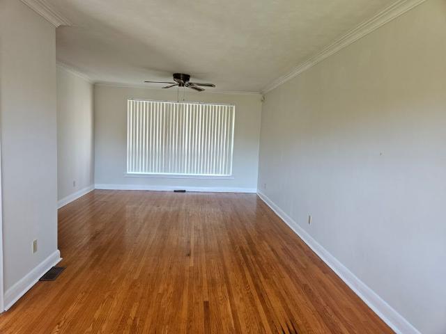 For Lease 388 Fernleigh Circle Unit# M/F&BSMT, Richmond Hill, Ontario