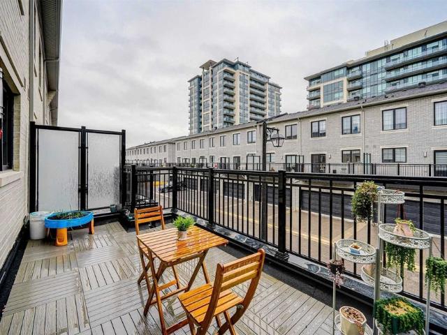 For Lease 388 Highway 7 Avenue Unit# Th02, Richmond Hill, Ontario
