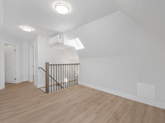 For Lease 388 Wilson Street Unit# #3, Hamilton, Ontario