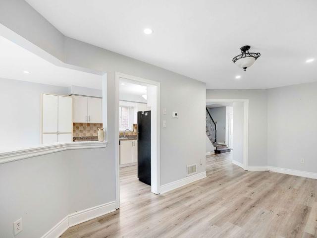 For Lease 3893 Manatee Way Unit# Upper, Mississauga, Ontario