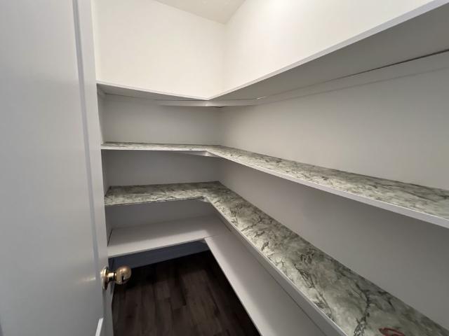 For Lease 3895 Henrietta Way Unit# Main, Mississauga, Ontario