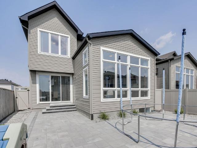 For Lease 389 Andalusian Crescent, Kanata, Ontario