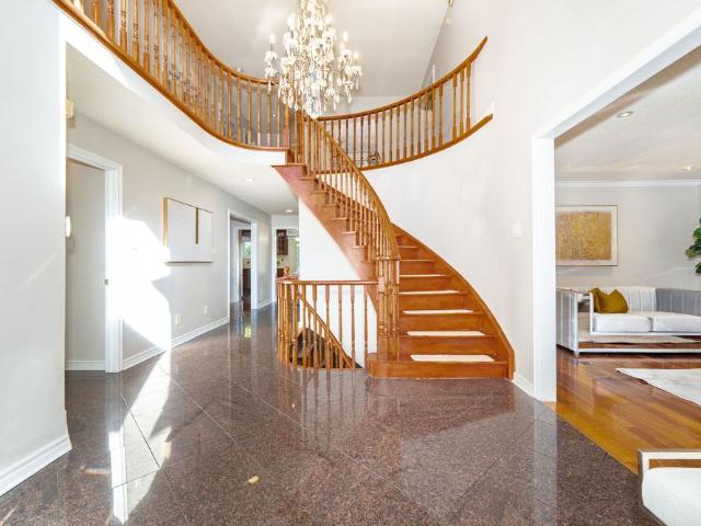 For Lease 382 Elgin Mills Road, Richmond Hill, Ontario