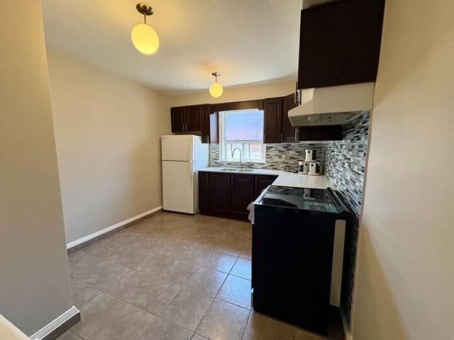 For Lease 3835 Bathurst Street Unit# 6, Toronto, Ontario