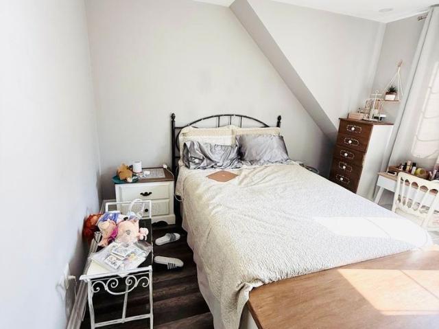 For Lease 383 Coxwell Avenue Unit# MAIN & UPPER, Toronto, Ontario
