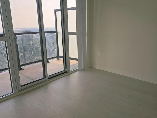 For Lease 38 Annie Craig Drive Unit# PH207, Toronto, Ontario