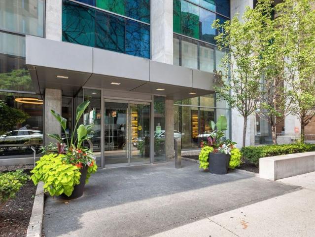 For Lease 38 Grenville Street Unit# 602, Toronto, Ontario