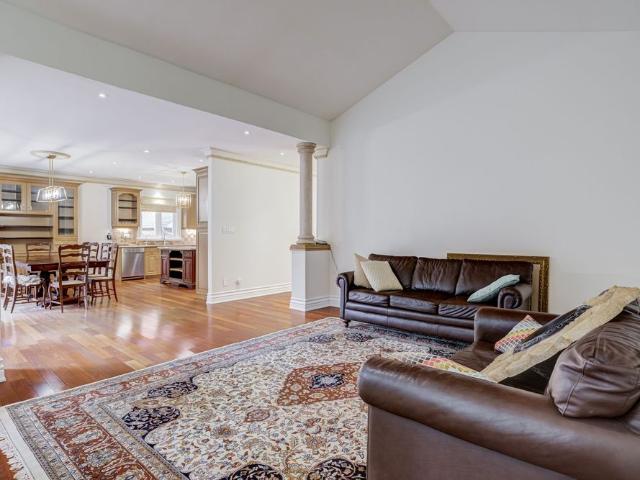 For Lease 38 Pinemeadow Drive, Vaughan, Ontario