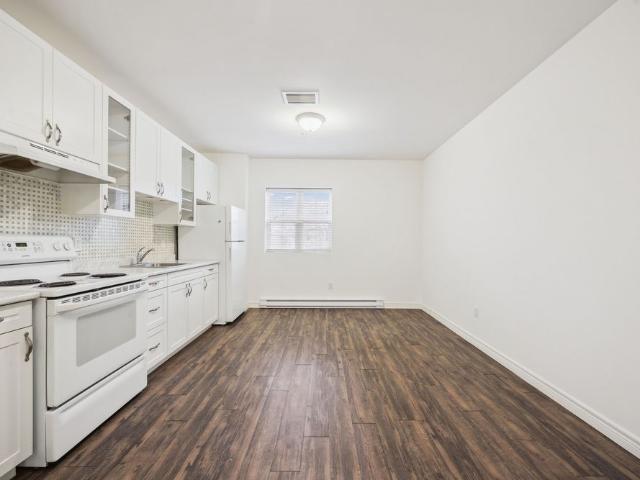 For Lease 38 Walton Street Unit# 207, Port Hope, Ontario