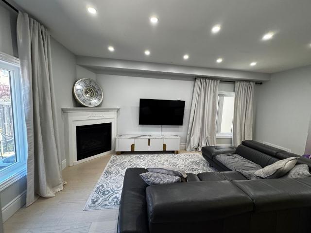 For Lease 38 Warbler Avenue, Vaughan, Ontario
