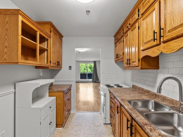 For Lease 3955 Portage Road Unit# 205, Niagara Falls, Ontario