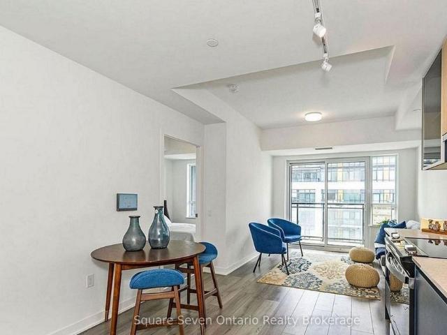 For Lease 395 Dundas Street Unit# 820, Oakville, Ontario