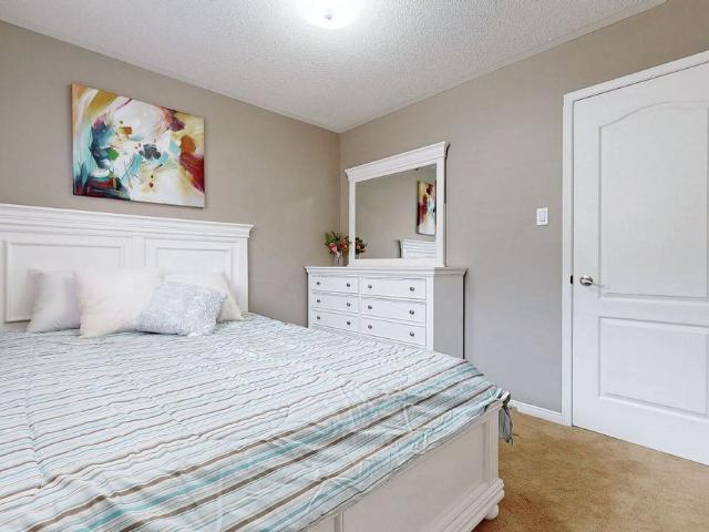 For Lease 399 Flanagan Court, Newmarket, Ontario