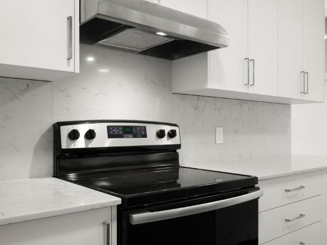 For Lease 399 Thorton Road Unit# 1, Oshawa, Ontario