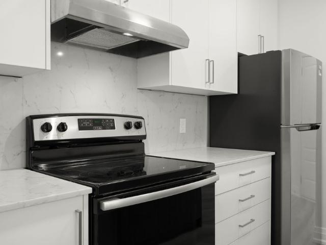 For Lease 399 Thorton Road Unit# 2, Oshawa, Ontario