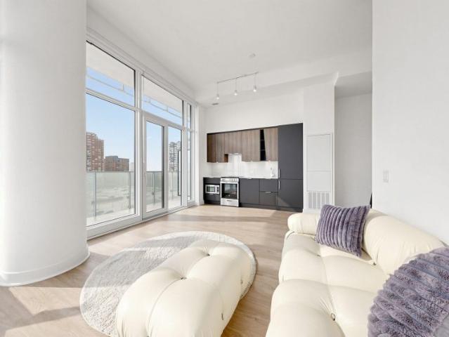For Lease 3900 Confederation Parkway Unit# 518, Mississauga, Ontario