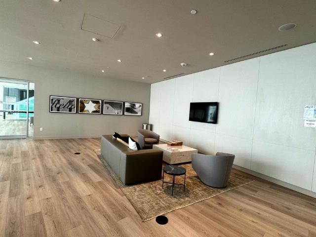 For Lease 3900 Confederation Parkway Unit# 1401, Mississauga, Ontario