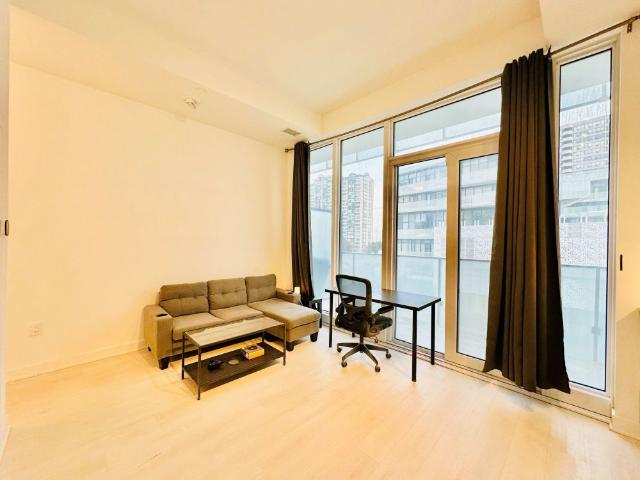 For Lease 3900 Confederation Parkway Unit# 323, Mississauga, Ontario