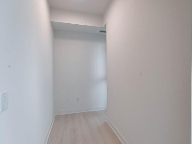 For Lease 3900 Confederation Parkway Unit# 3904, Mississauga, Ontario