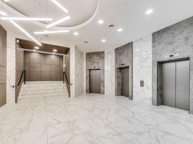 For Lease 393 King Street Unit# 905, Toronto, Ontario