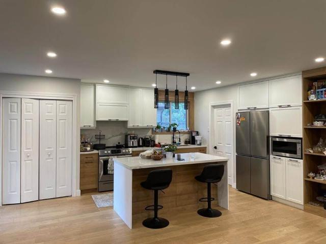 For Lease 39 Devins Drive, Aurora, Ontario