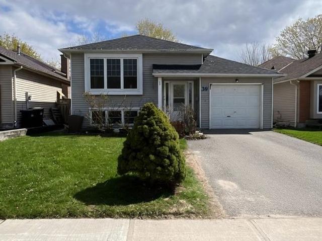 For Lease 39 Knicely Road Unit# Upper, Barrie, Ontario