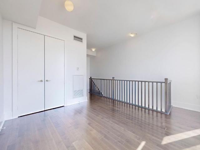For Lease 39 Queens Quay Unit# 940, Toronto, Ontario