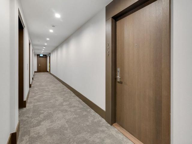 For Lease 39 Roehampton Avenue Unit# 2407, Toronto, Ontario