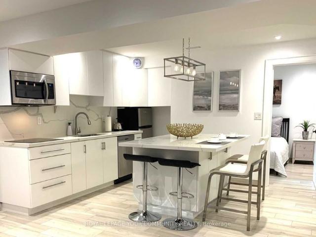 For Lease 7 Van Dusen Boulevard, Toronto, Ontario