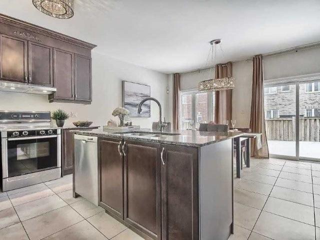 For Lease 7 Barletta Drive, Vaughan, Ontario