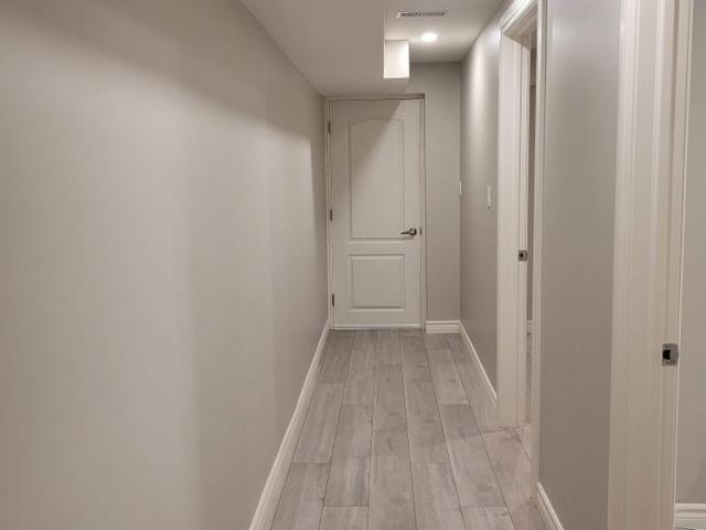 For Lease 7 Billingham Heights Unit# Bsmt B, Aurora, Ontario