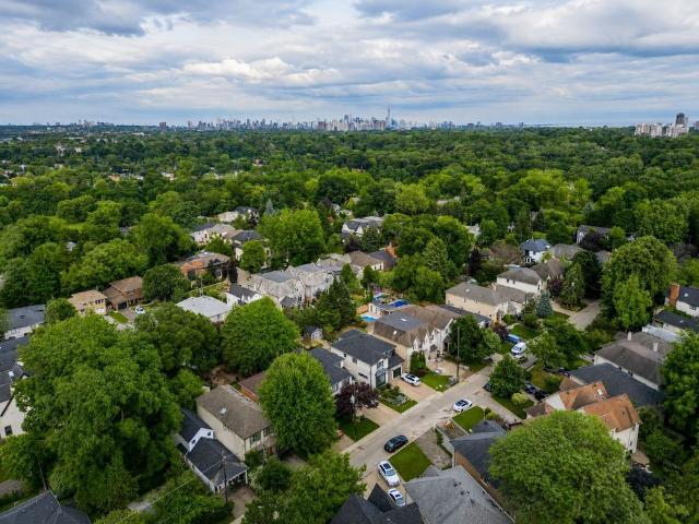 For Lease 7 Elliott Avenue, Toronto, Ontario