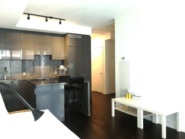 For Lease 7 Grenville Street Unit# 1009, Toronto, Ontario