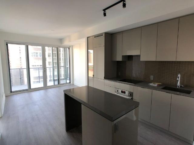 For Lease 7 Grenville Street Unit# 2006, Toronto, Ontario