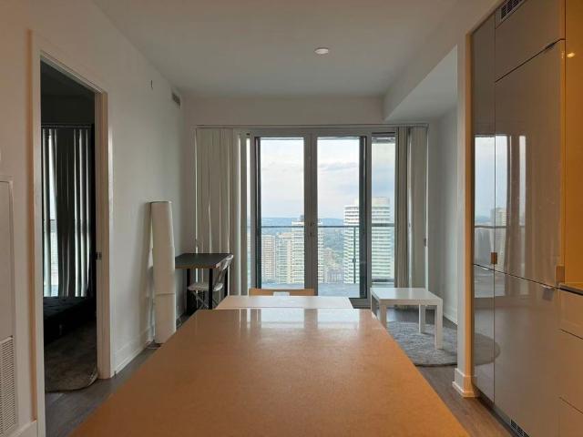For Lease 7 Grenville Street Unit# 4206, Toronto, Ontario
