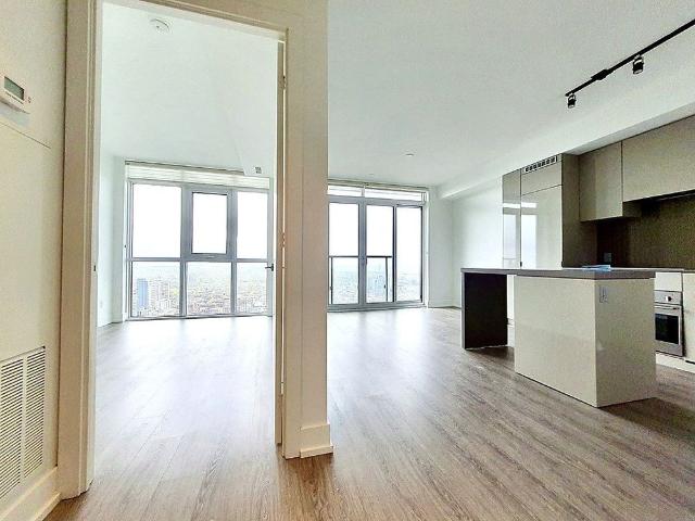 For Lease 7 Grenville Street Unit# 5808, Toronto, Ontario