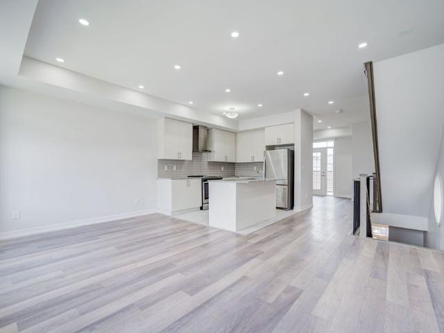 For Lease 7 Heswall Lane, Newmarket, Ontario