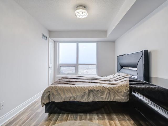 For Lease 7 North Park Road Unit# 1802, Vaughan, Ontario