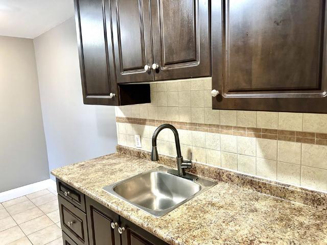 For Lease 7 Riverview Boulevard Unit# 205, St. Catharines, Ontario