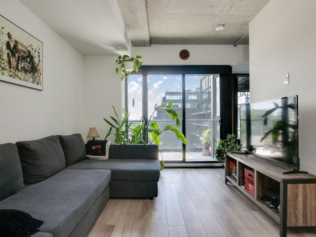 For Lease 7 Smith Crescent Unit# 526, Toronto, Ontario