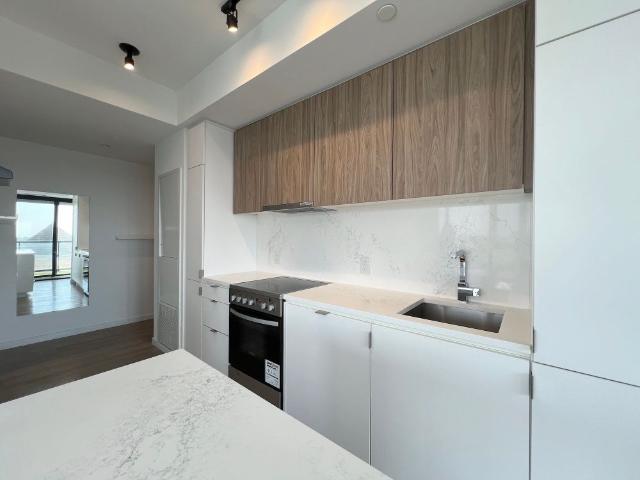 For Lease 7 Smith Crescent Unit# 619, Toronto, Ontario